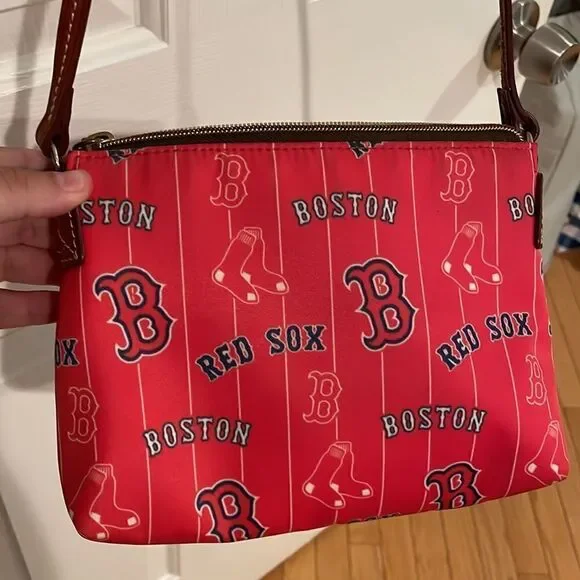 Dooney & Bourke Red Sox Ginger Crossbody ⚾️❤️ - Picture 8 of 8